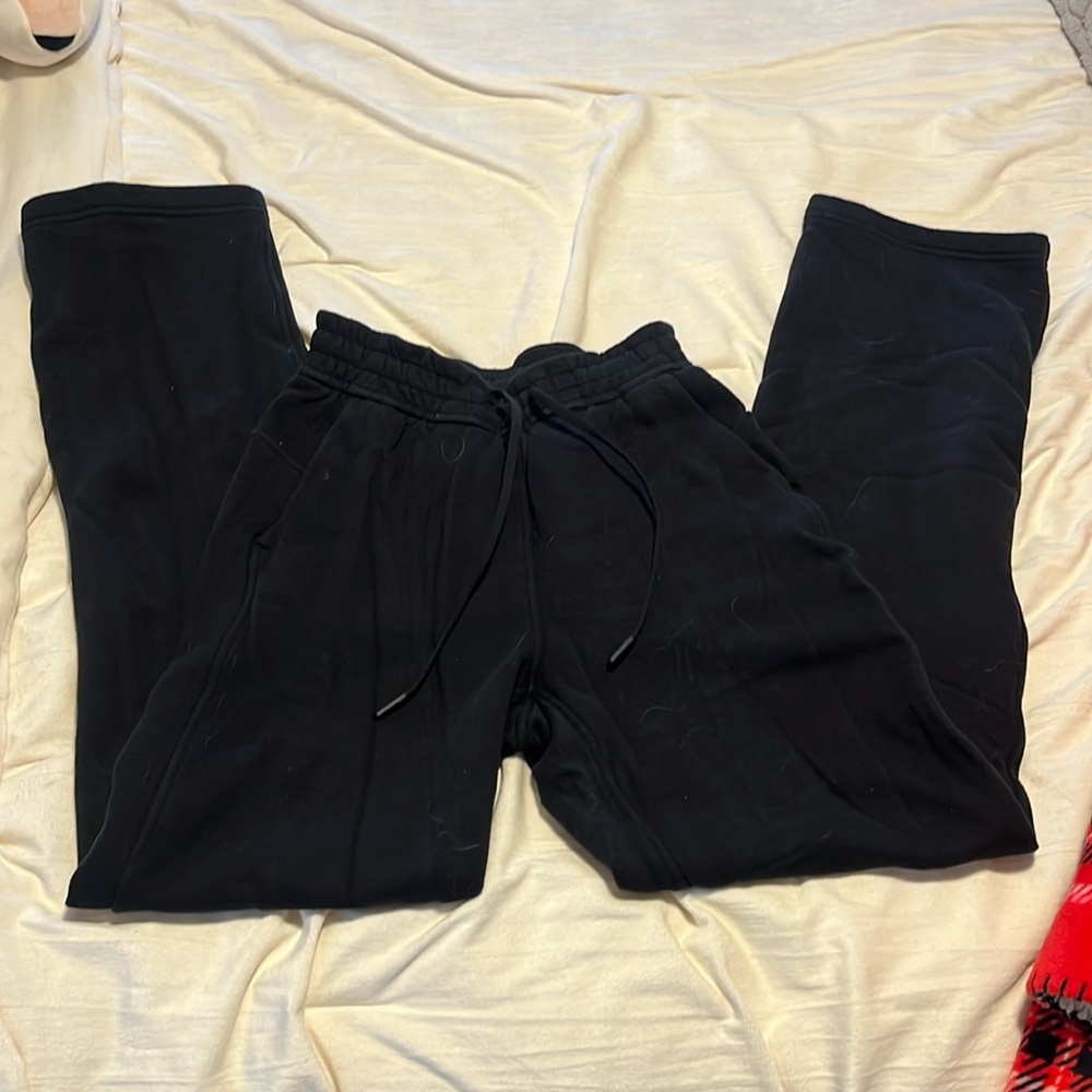 Lululemon black scuba mid rise wide leg pant size 0
